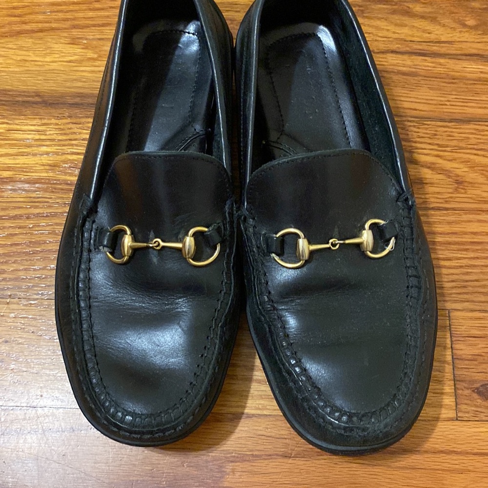 Gucci Black Leather Loafers with Horsebit Gold Hardware - Picture 3 of 11